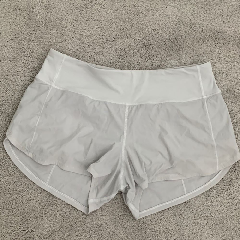 Lululemon Speed Up Mid Rise Short 4” Size 8